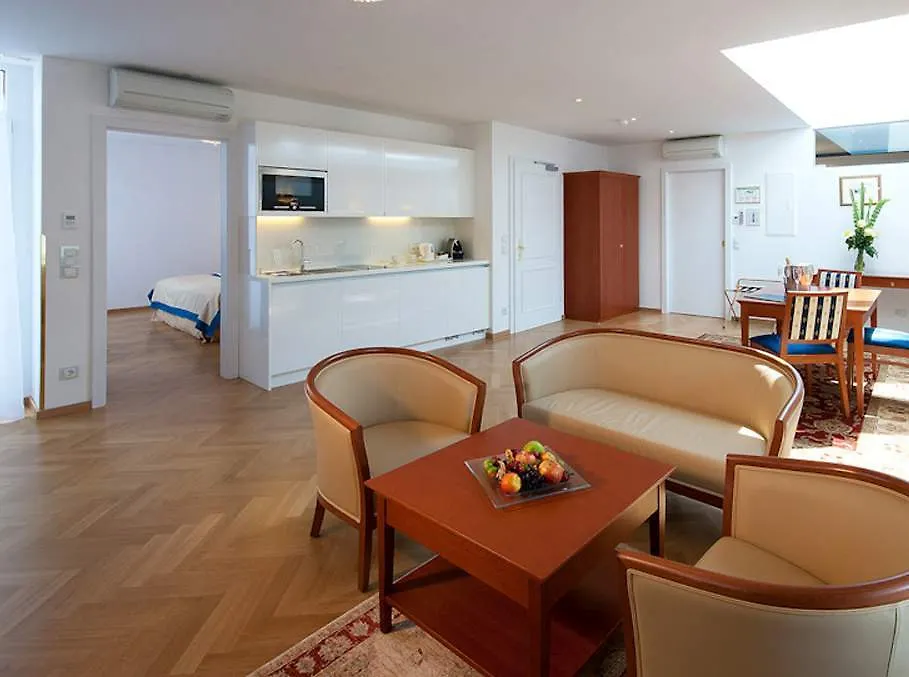 Hotel Ambassador Vienna 5*,
