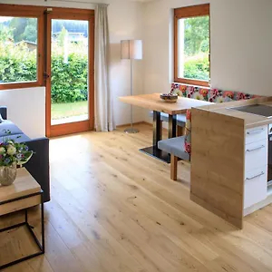 lauras-smart-apartment.innsbruckaustriahotels.com/