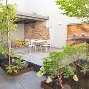 darebell-designerapartments-trauttmansdorffgasse.graz-austria-hotels.com/